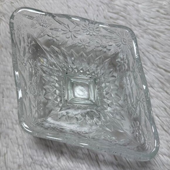 Vintage Floral Cut Diamond Shape Scalloped Edge Crystal Pedestal Dish - Picture 6 of 8